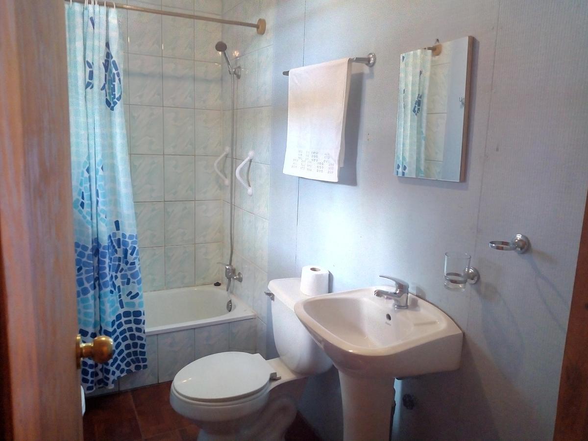 Cabanas Ruiz Lodge Hornopiren